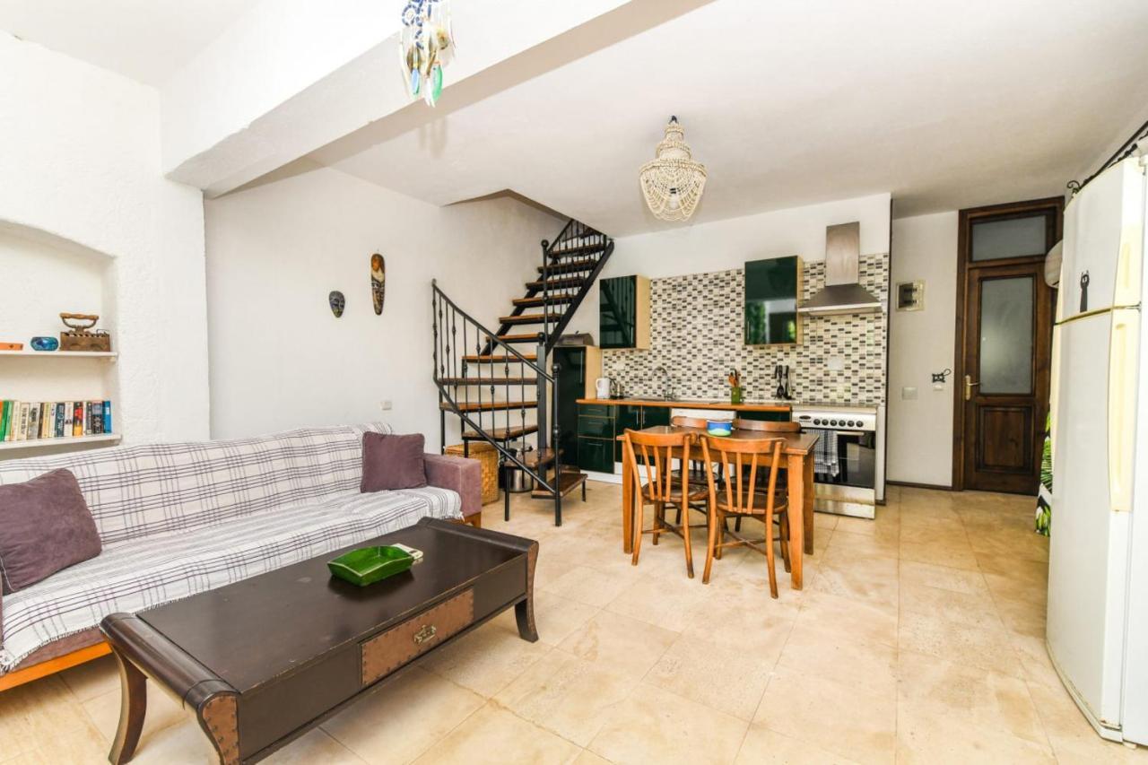 شقة Duplex House With Shared Pool Near Beach In كالكان المظهر الخارجي الصورة